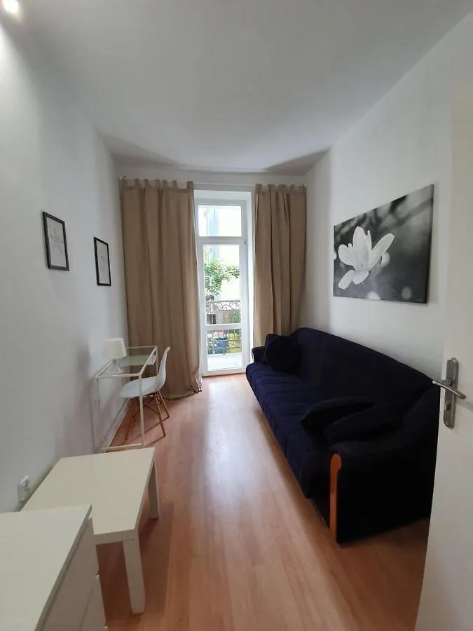 Hostel Nw Pokoje 10 Minut Pieszo Do Centrum Sopot Apartament