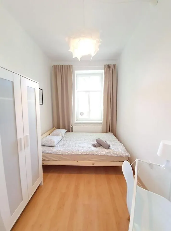 Hostel Nw Pokoje 10 Minut Pieszo Do Centrum Sopot Apartament